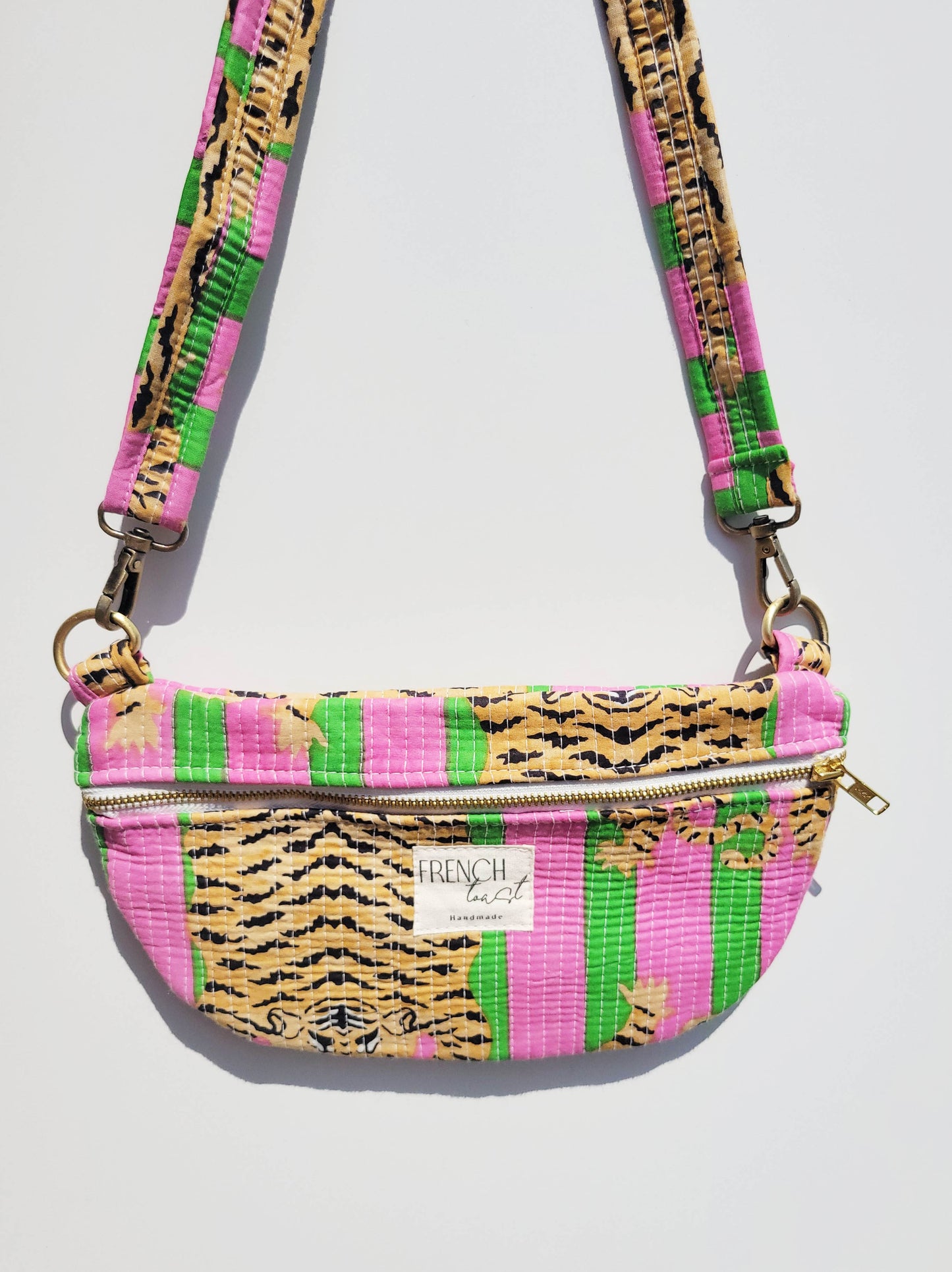 The Essential Sling Green Pink
