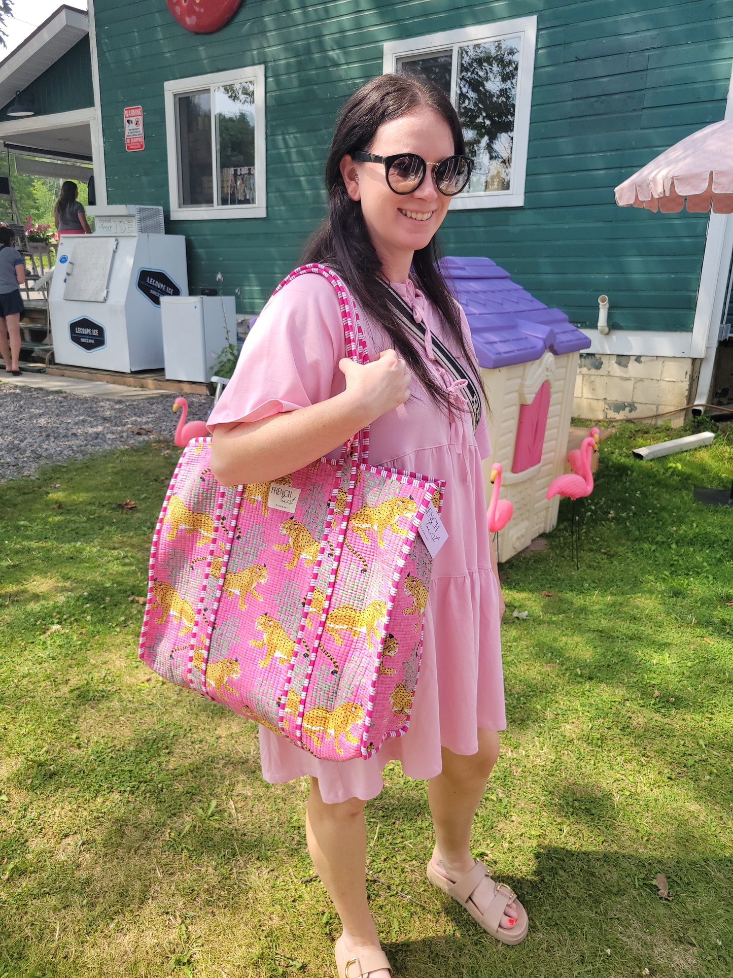 The Weekend Tote Dark Pink Leopard