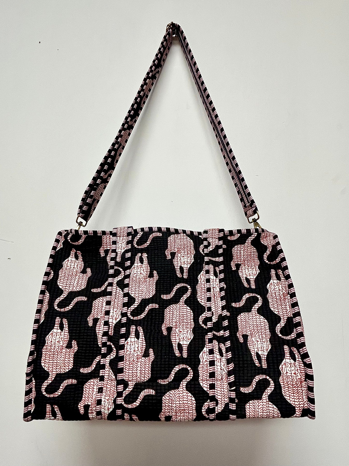 Bolso Premium de Guingán, color negro tinta