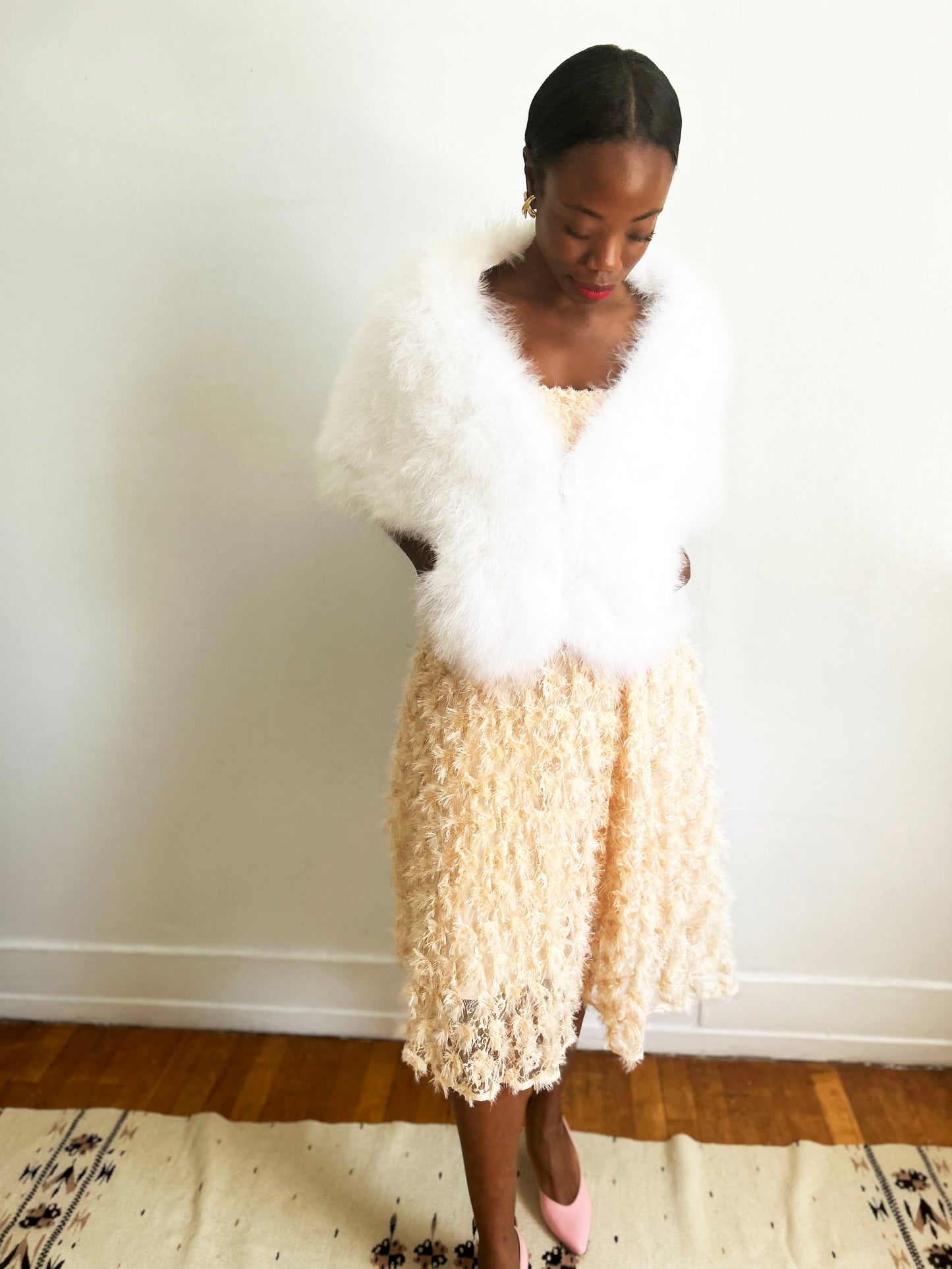 White Vintage Style Feather Shawl