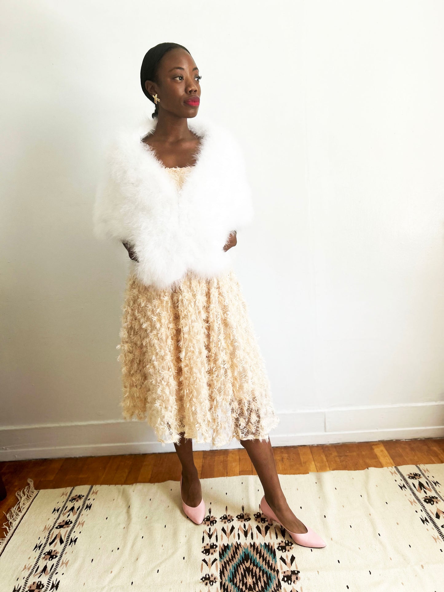 White Vintage Style Feather Shawl