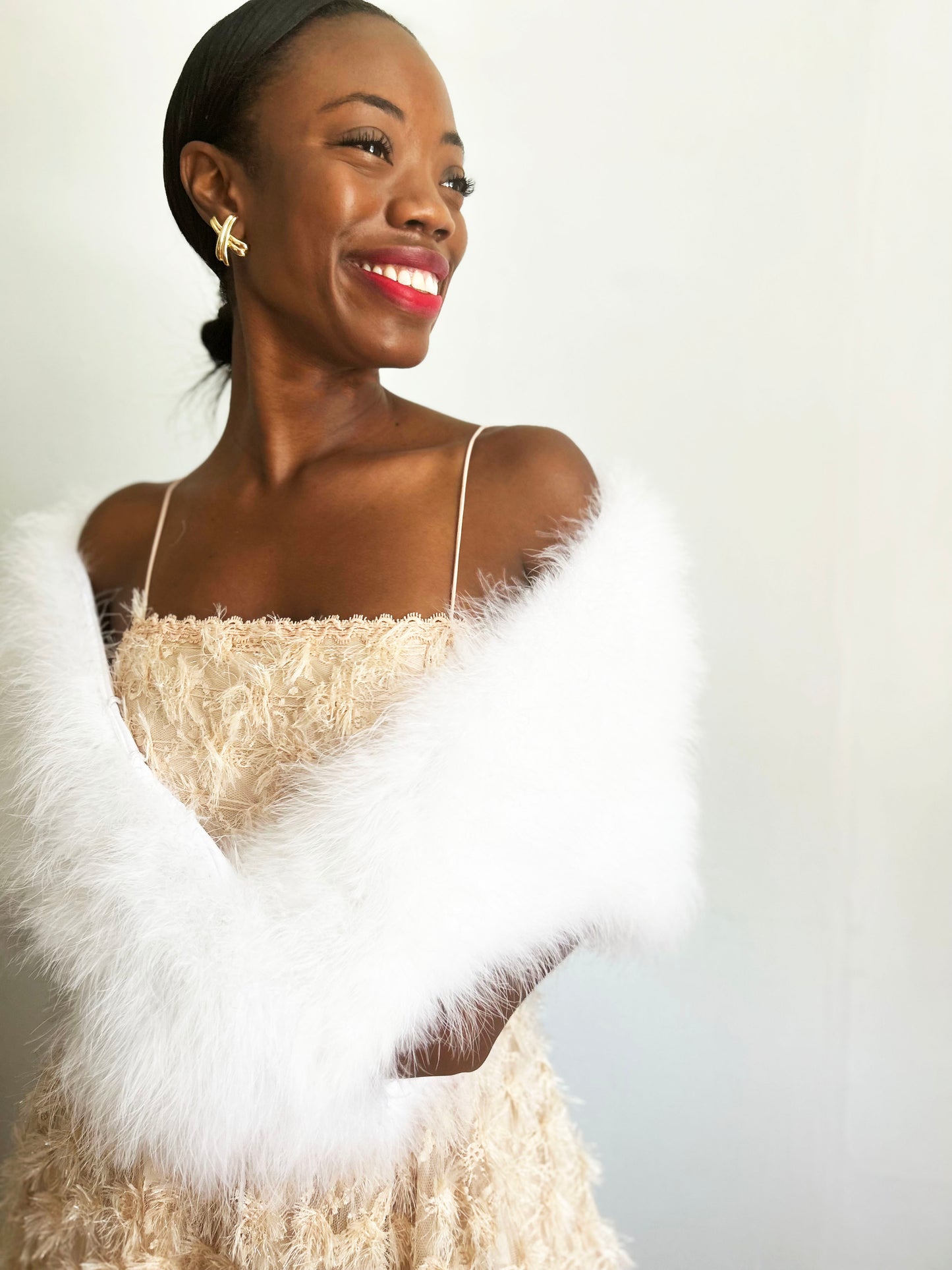 White Vintage Style Feather Shawl