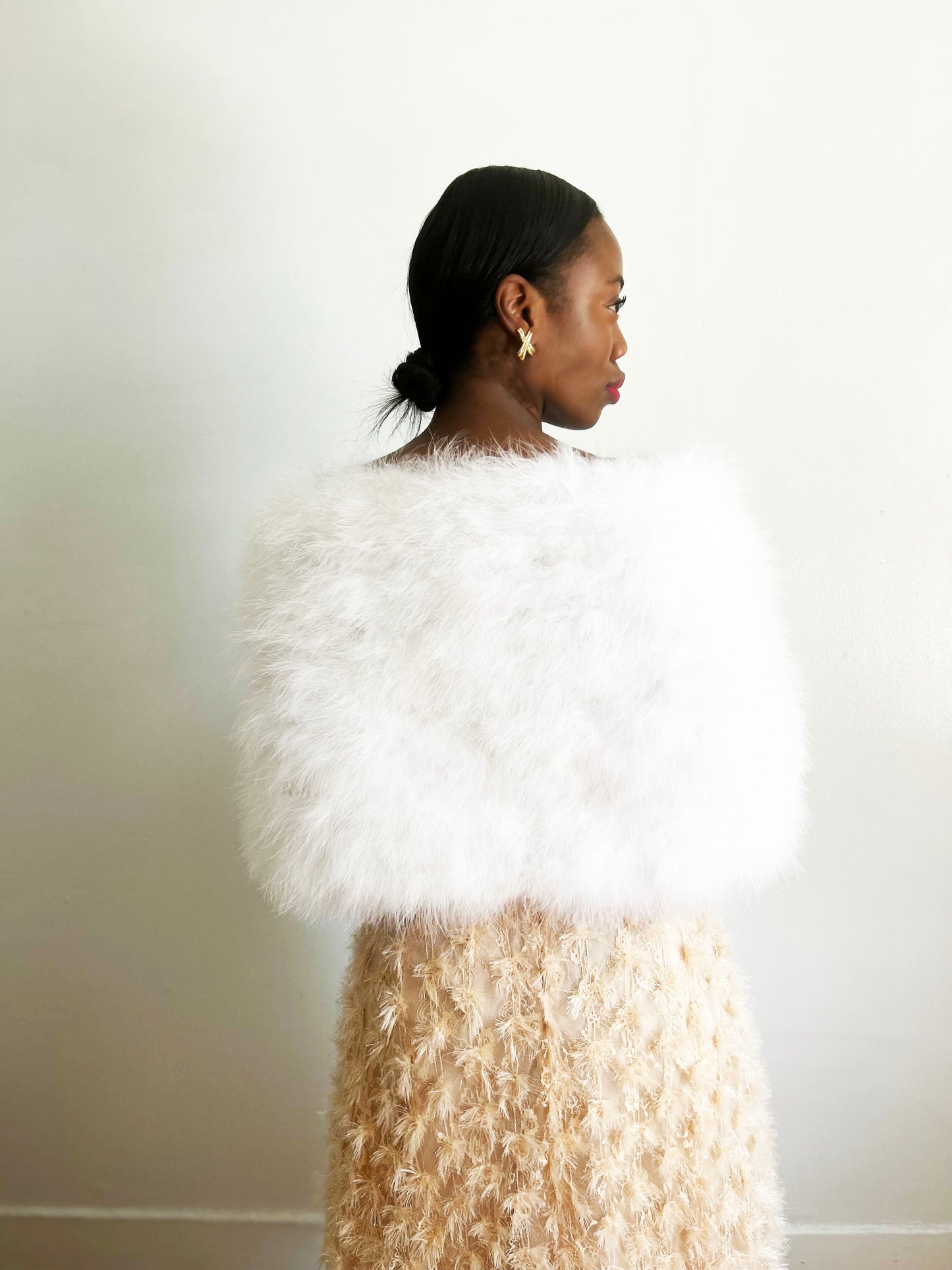 White Vintage Style Feather Shawl