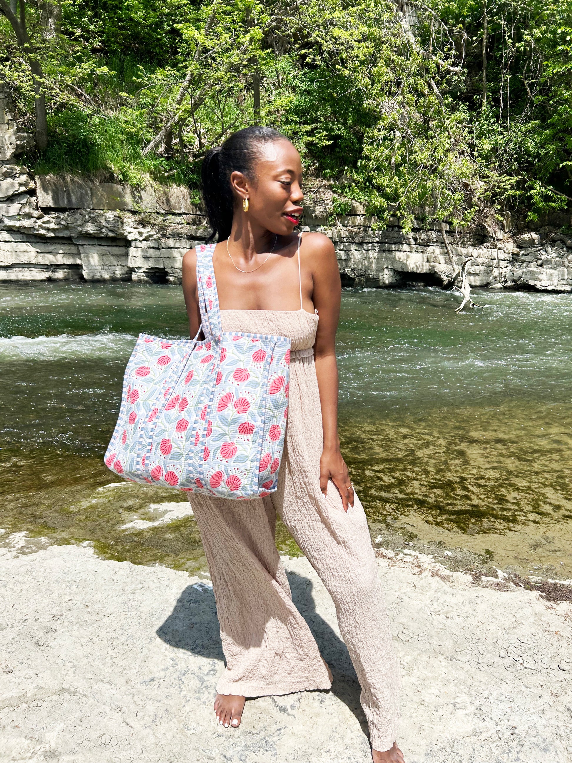 Close-up of the cheetah print on tote.
