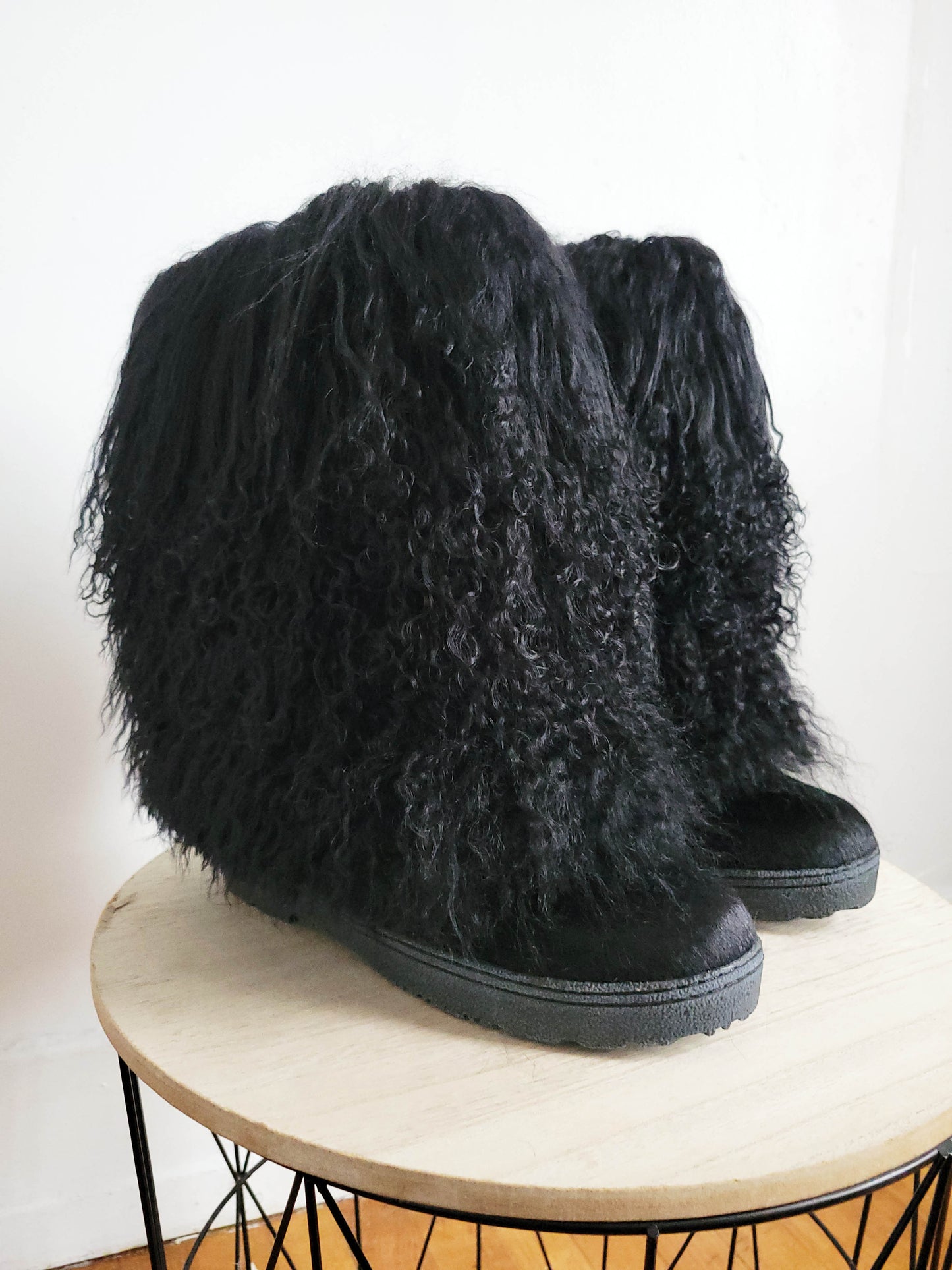 Black Shearling Fur Snow Boots