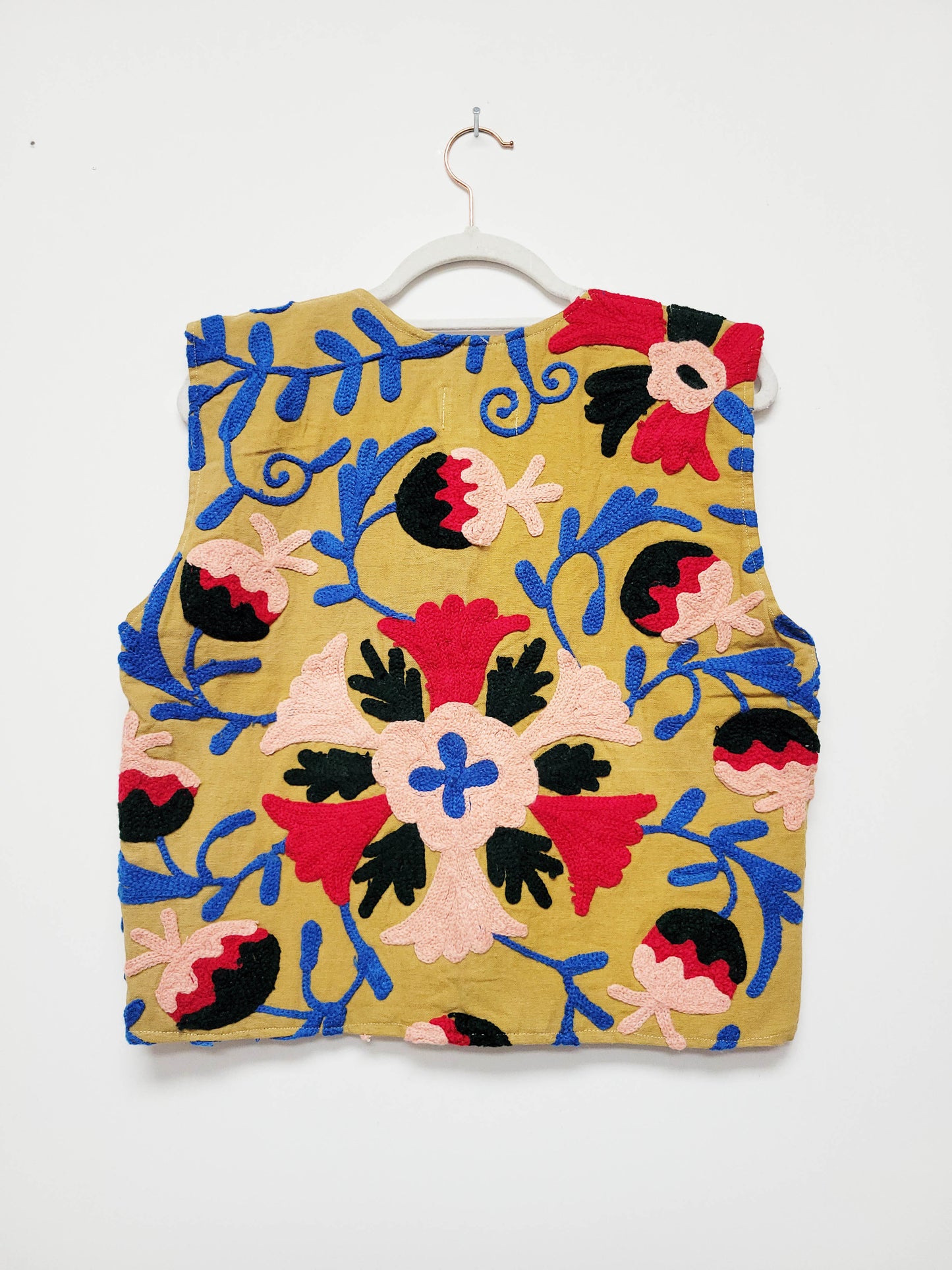 Isla Vest - Camel Brown Blue Red Size S