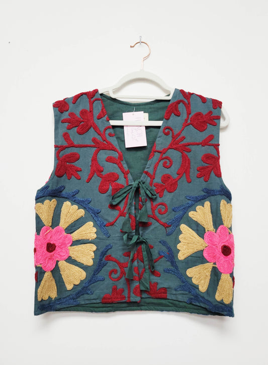 Isla Vest - Forest Green Burgundy Size S