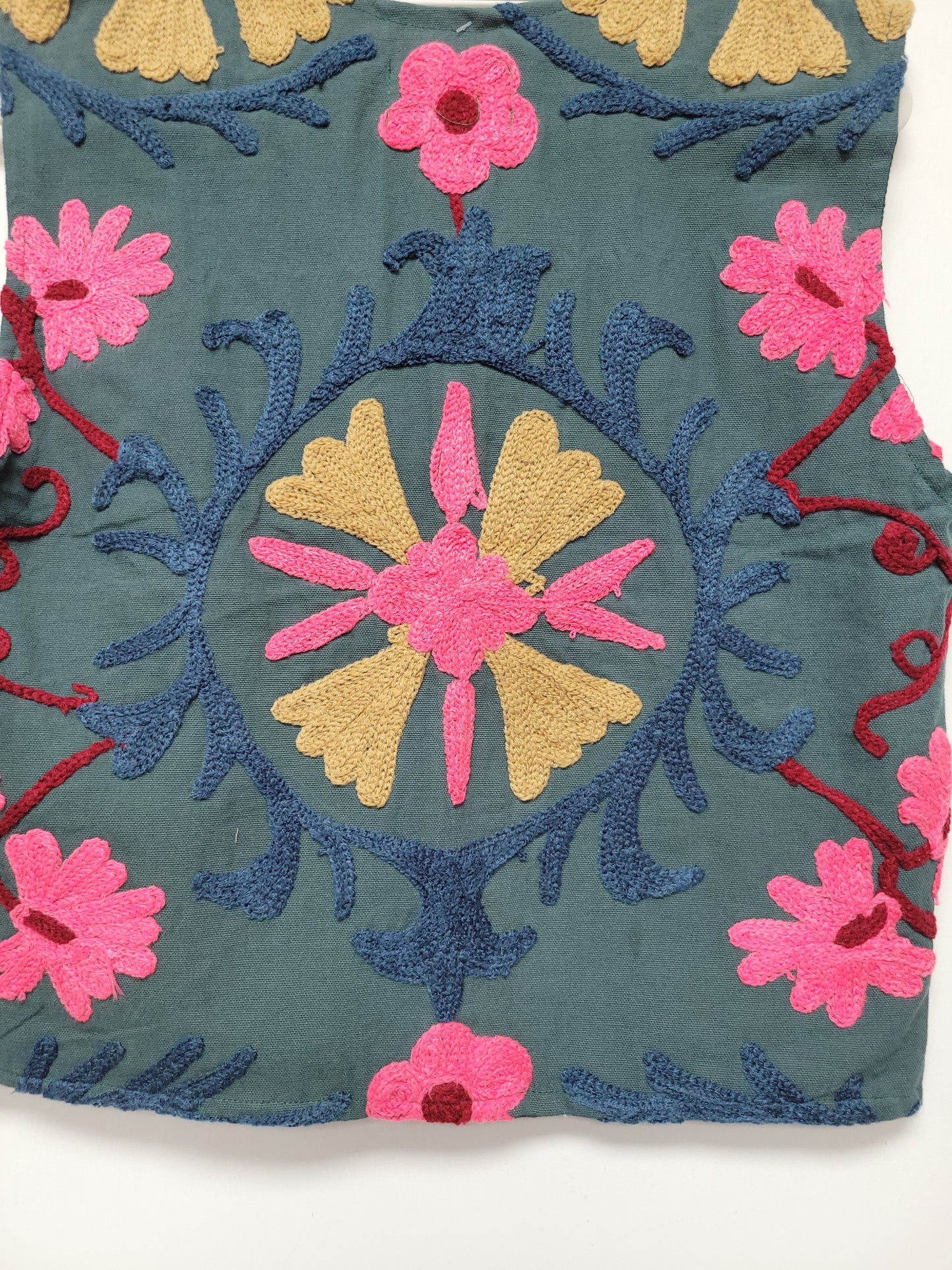 Isla Vest - Forest Green Burgundy Size S