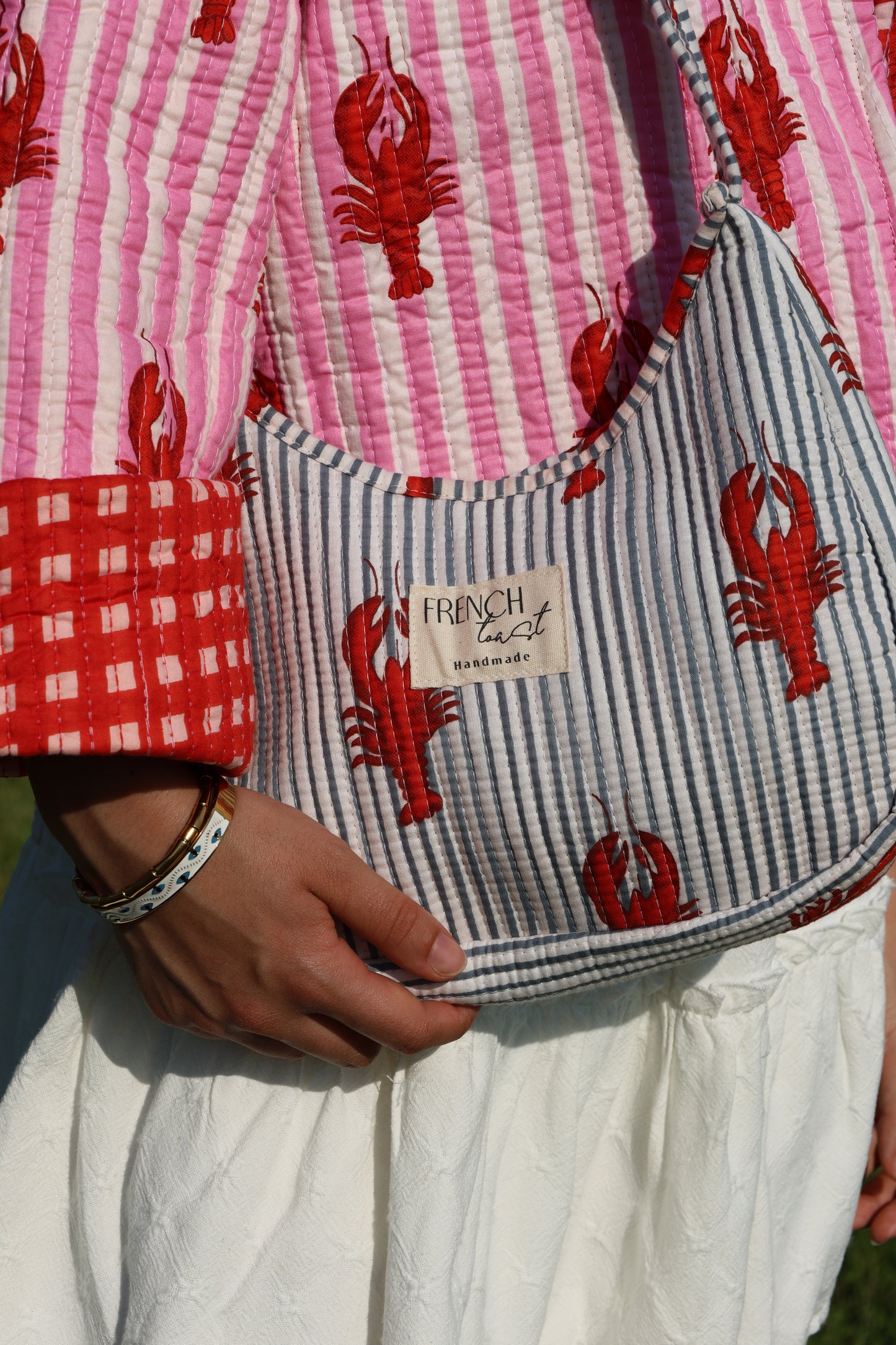The Shoulder Bag Cherry
