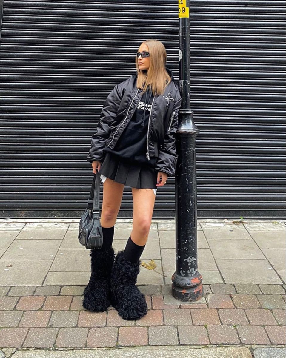 Black Shearling Fur Snow Boots